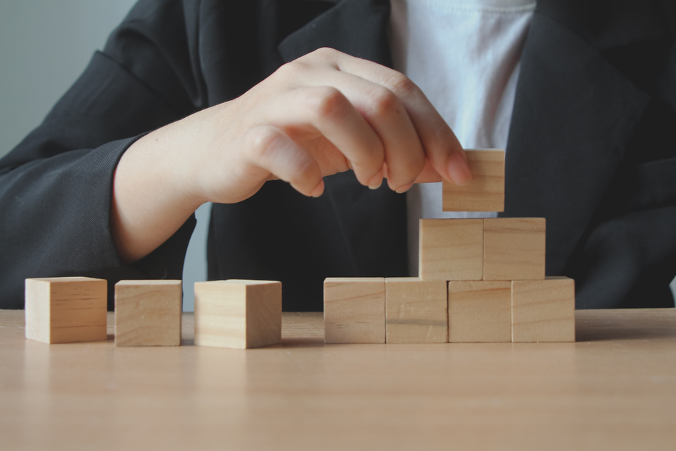 How to Conduct a Double Materiality Assessment: A Step-by-Step Guide