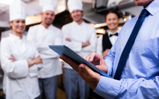 managing-allergens-supervisor-restaurant-cover.webp