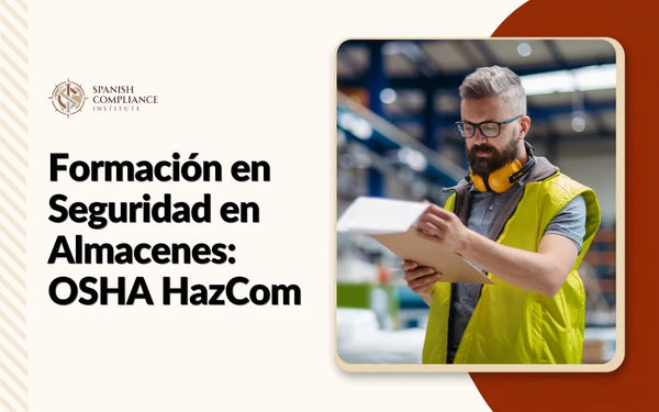 Una supervisora de almacén con chaleco de seguridad utilizando una tableta digital para inspeccionar el inventario, representando el curso Formación en Seguridad en Almacenes: OSHA HazCom de Spanish Compliance Institute.