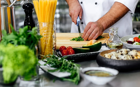 ¿Qué Es un Manipulador de Alimentos? Funciones y Responsabilidades